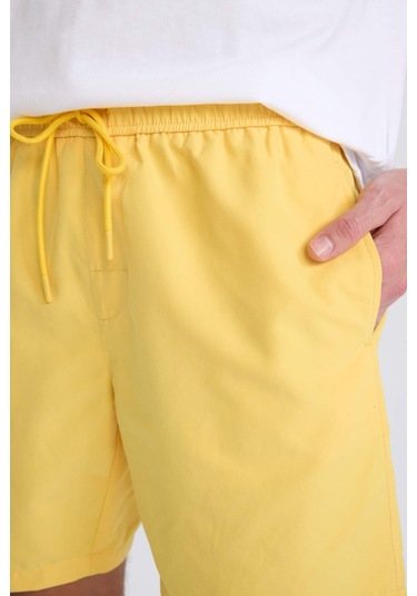 Defacto Regular Fit Kısa Boy Yumuşak Tuşeli Deniz Şortu E0993ax25hsyl190 Sarı