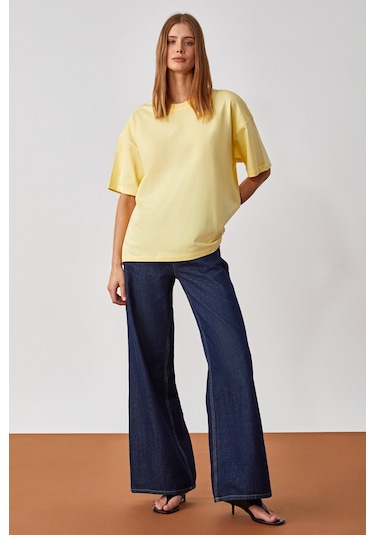 LAGERTHA Kadın %100 organik Pamuklu Kalın Dokulu Oversize Fit Yuvarlak Yakalı Sarı T-Shirt
