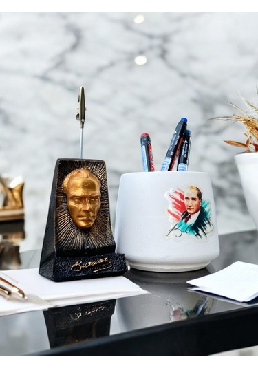 Atatürk Büstü Fotoğraf Not Tutacağı Ve Atatürk Baskılı Kalemlik Seti Hediyelik Renkli