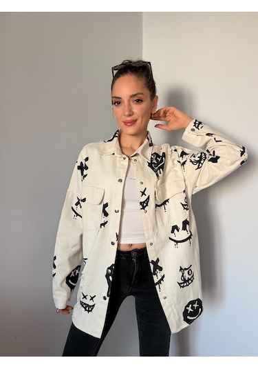Ekru Smile Baskılı Lazer Detaylı Ceket Ekru