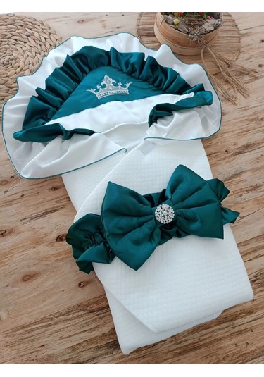 Yenidoğan Mehtap Lüks Kelebek Taç Nakışlı Bebek Battaniyesi Kundak Zümrüt Yeşili Çok Renkli