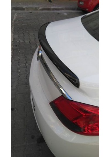 Opel Insignia Spoiler Makyajsız