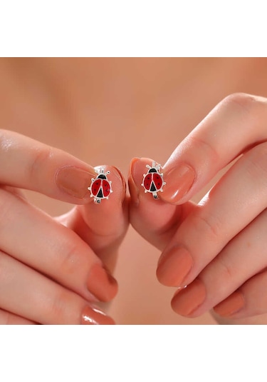 Gümüş Uğur Böceği Çocuk Küpesi Gümüş