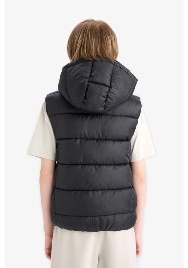 Defacto Erkek Çocuk Su İtici Kapüşonlu Yelek C4334a825aubk27 Siyah