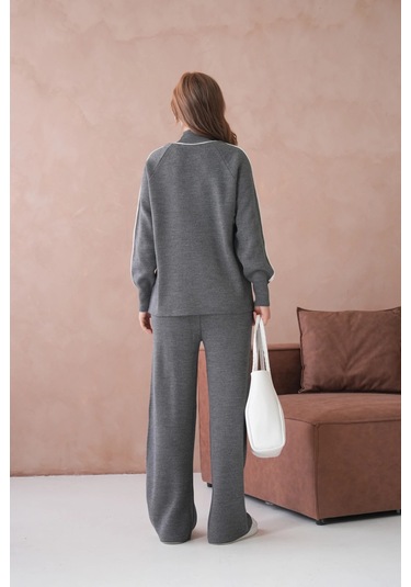 Kadın Dik Yaka Yarım Pat Fermuar Yırtmaçlı Kazak Pantolon İkili Triko Takım Gri