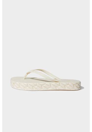 DeFacto Kadın Düz Taban Eva Parmak Arası Terlik D8950AX25SMBG26 Bej