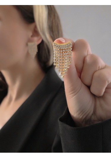 Sallantılı Minimal Beyoğlu Taşlı Gümüş Renk Küpe Altın