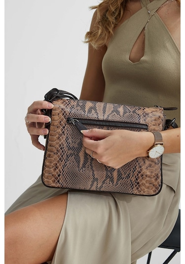 Tamer Tanca Kadın Hakiki Deri Kahverengi Omuz Çanta 898 3014 Bn Canta Sk 22/23 Kahve Yılan Kahverengi