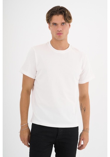 Erkek Ekru %100 Pamuklu Standart Kalıp T-shirt Siyah