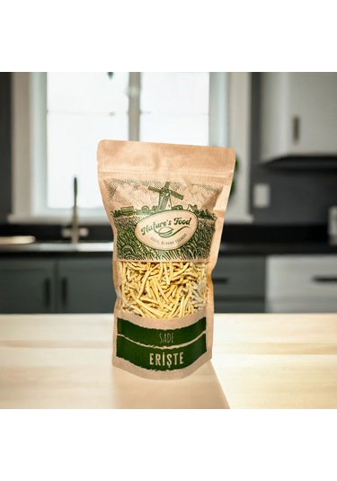 Sade Erişte 400gr Durum Buğday Irmiği, Yumurta, Süt, Tuz.