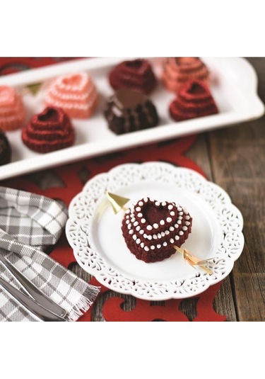 Nordicware 6 Lı Mini Kalp Kek Kalıbı - Platin
