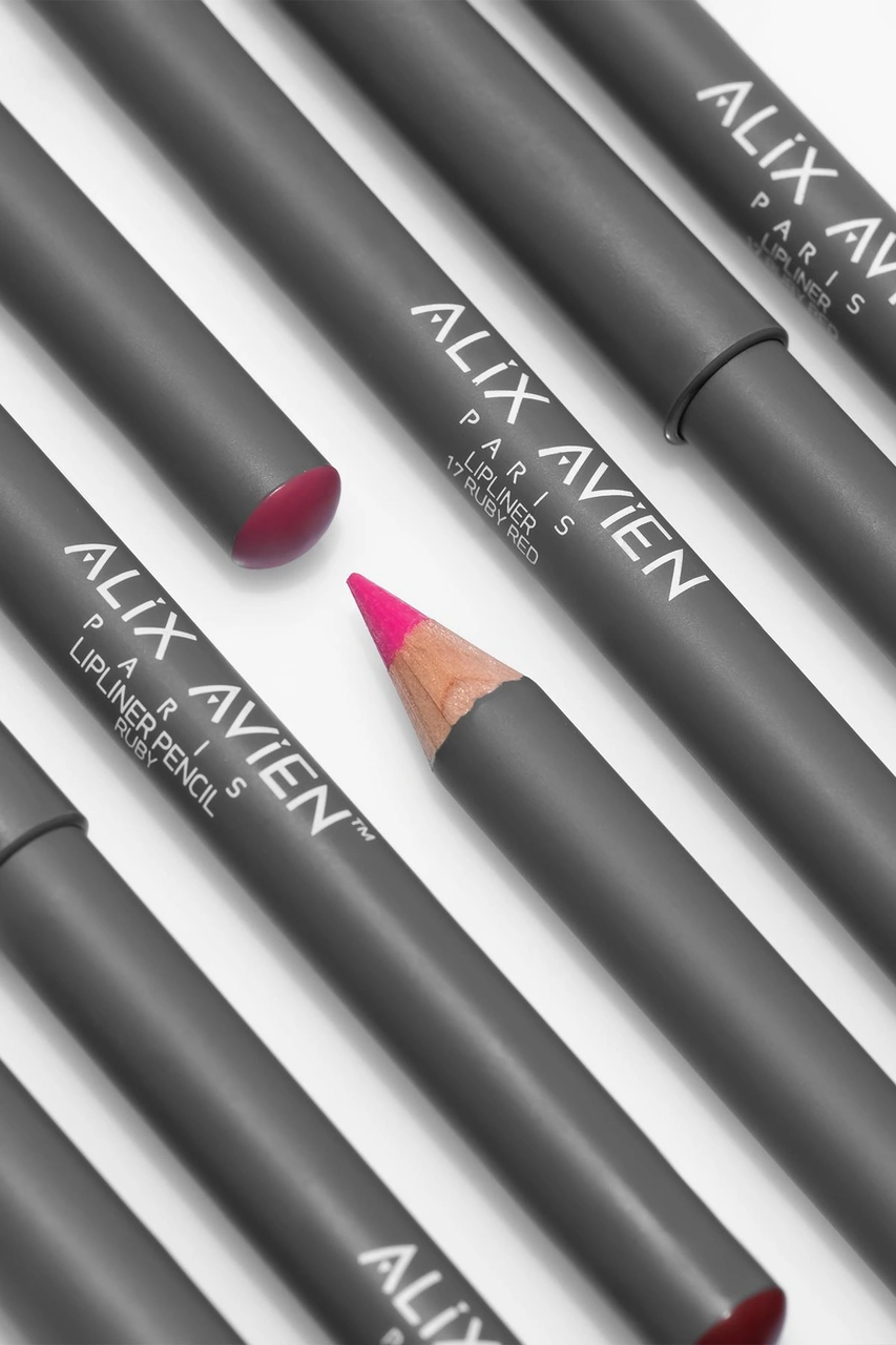 Alix Avien Uzun Süre Kalıcı Dağılma Yapmayan Nemlendirici Dudak Kalemi Lipliner Pencil Gipsy Pink Pembe