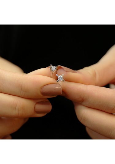Lova 0.40 Karat Pırlanta Tektaş Küpe - 3040012