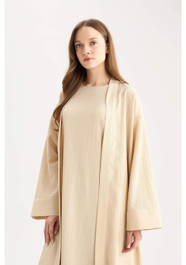 DeFacto Relax Fit Şal Yaka Krinkıl Kumaş Uzun Kimono E1816AX25SPBG757 Bej