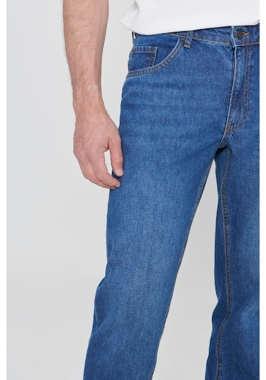 AC&Co / Altınyıldız Classics Erkek Mavi Comfort Fit Geniş Kesim Pamuk Denim Jean Kot Pantolon 4A0123200011MAV40