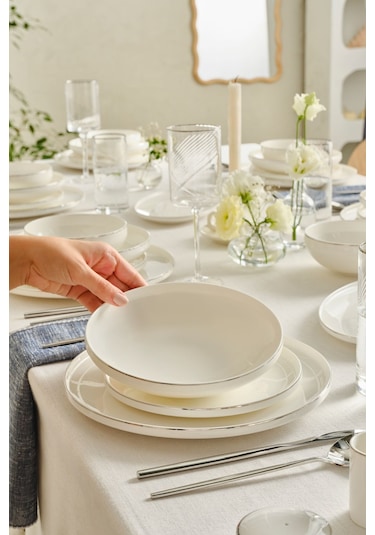 Karaca  Red Carpet Collection Stream Bone Merope 53 Parça 12 Kişilik Yemek Takımı Gold