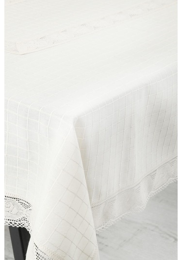 Orta Dantelli Masa Örtüsü Krem