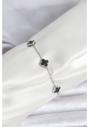 Zarif Bilekler İçin Silver Çelik Siyah Mini Yonca Kadın Bileklik Gri