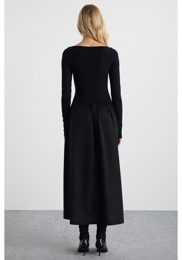 Pani Kadın Maxi Boy Etek Kısmı Dokuma Poplin Kloş Üst Kısmı Esnek Viskon Elastan Şık Siyah Elbise