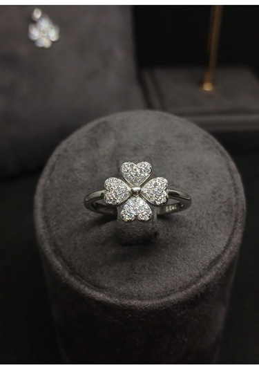 Taşlı Yonca Gümüş Takı Seti - Kolye Ucu, Küpe Ve Yüzük - Şık Ve Zarif Tasarım Gümüş