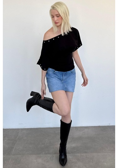 Madmext Siyah Off Shoulder Metal Detaylı Kadın Bluz Mg2671 Siyah