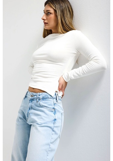 Itsbasic Kadın Beyaz W5 %100 Pamuk Asimetrik Kesim Esnek Bluz Body