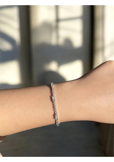 İnce Zarif Su Yolu Silver Kadın Bileklik