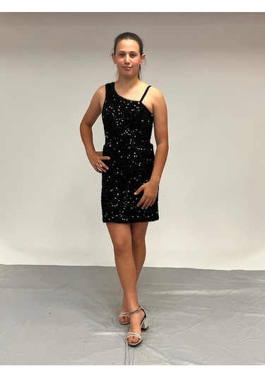 Kız Çocuk Abiye Siyah Tek Omuz Asimetsik Kesim Pul Payet İşlemeli Tül Kol Detaylı 10-15 Yaş Siyah