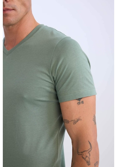 DeFacto %100 Pamuk Regular Fit V Yaka Pamuklu Basic Düz Kısa Kollu Tişört D7938AX25SPKH458