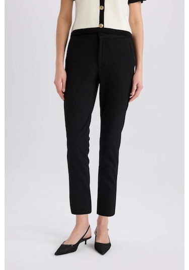 DeFacto Klasik Chino Kumaş Pantolon Normal Bel Basic Düz Cepli Bilek Boy C1429AX25SPBK81
