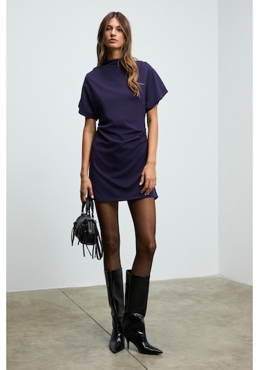 MAXINE Kadın Omuz Ve Bel Kısımlarında Pile Detaylı Dik Yaka Fermuarlı Kısa Kollu Mini Mor Elbise
