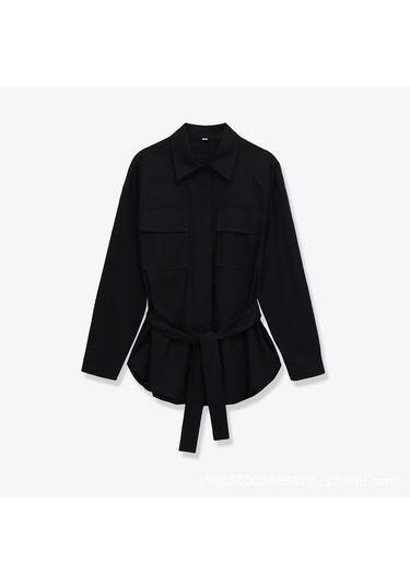 Kadınlara Uygun, Şık Ve Profesyonel Tarzda Kemerli Gömlek. Siyah