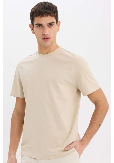 DeFacto %100 Pamuk New Regular Fit Bisiklet Yaka Basic Düz Kısa Kollu Tişört V7699AZ25SPBG735