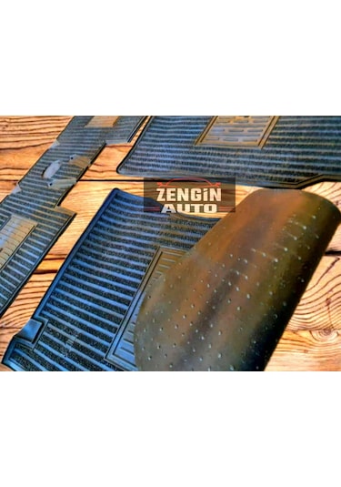 Tofaş Uyumlu Paspas Mavi T Logolu Dekorlu Mavi Iplikli