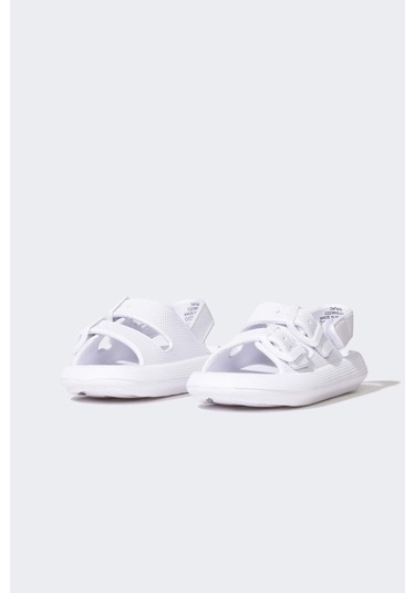 DeFacto Erkek Çocuk Cırt Cırtlı Düz Taban Eva Sandalet C2236A824SMWT1