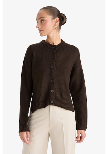 Defacto Regular Fit Bisiklet Yaka Düğmeli Triko Hırka F3031ax25wnbn304 Kahve Defacto Regular Fit Bisiklet Yaka Düğmeli Triko Hırka F3031ax25wnbn304 Kahve