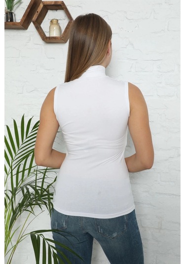 Giyim Bayan Sıfır Kol Yarım Balıkçı Yaka Body Beyaz Beyaz