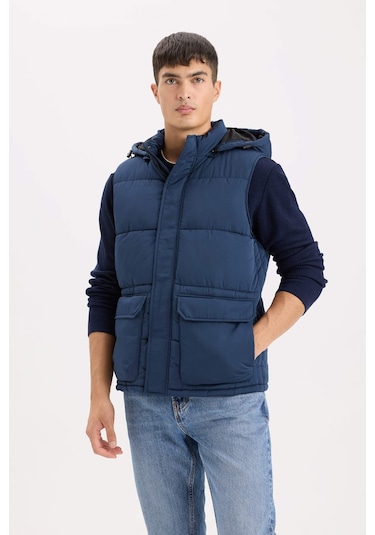 DeFacto Regular Fit Kapüşonlu Fermuarlı Cepli Şişme Yelek D6285AX25SPNV175