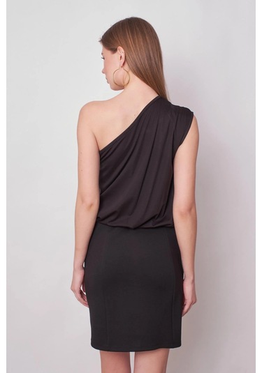 Kadın Tek Omuz Bağcıklı Likralı Kumaş Şık Diz Üstü Elbise-siyah Siyah