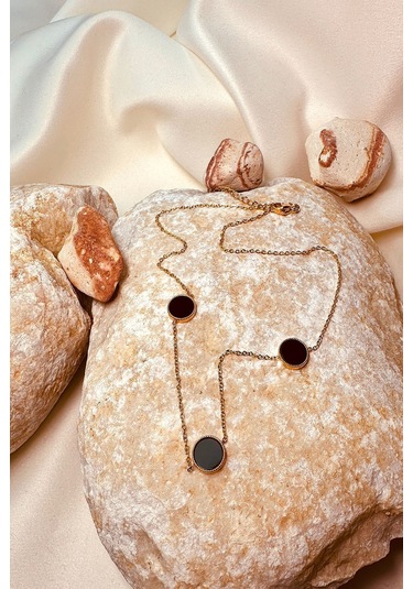 Tasarım Model Siyah Taşlı Şık Gold Altın Renk Kadın Paslanmaz Çelik Kolye