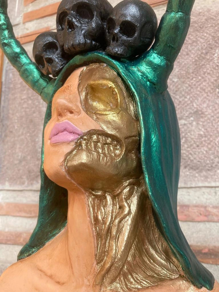 Hel İn Gölgesi: İskandinav Mitolojisinden Esintiler