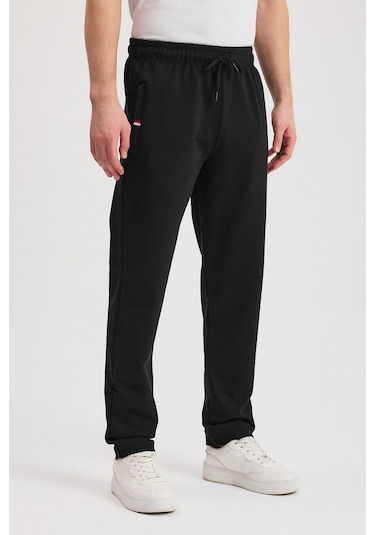 Siyah Erkek Fermuarlı Cepli Nakış Detaylı Düz Paça Rahat Kesim Günlük Eşofman Altı Siyah