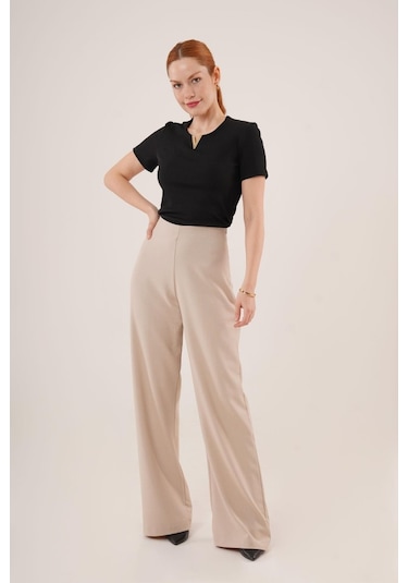 The İstanbul Bol Paça Yandan Fermuarlı Krem Kumaş Pantolon Krem