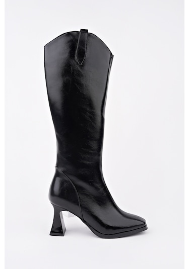 Muggo Astoria Küt Burun Yandan Fermuarlı Topuklu Kadın Çizme SİYAH RUGAN