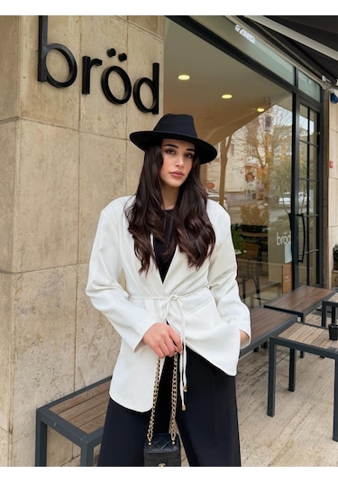 Laluvia Beyaz Bağcıklı Ceket - 9702 Beyaz