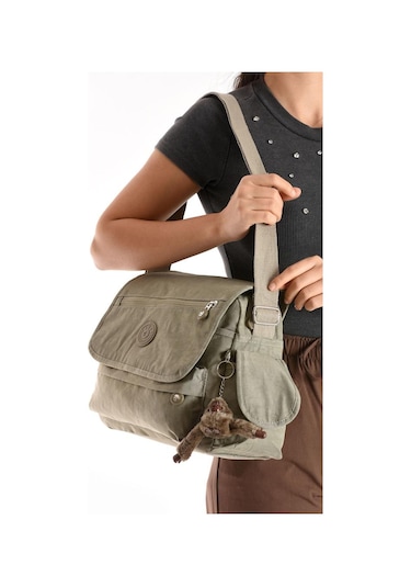 Postacı Okul Çantası Çapraz Askılı Büyük Boy 33 27 Cm Askı Uzunluğu 130 Cm Çok Cepli Kapaklı Omuz Bej