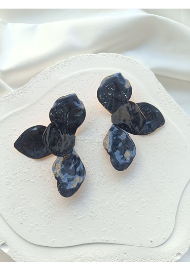 Füme Çiçek Desenli Küpe Altın - Siyah