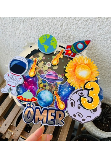Uzay Temalı İsme Özel Erkek Çocuk Doğum Günü Pasta Süsü