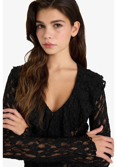 Defacto Slim Fit Dar Kesim V Yaka Dantel Uzun Kollu Bluz G4439ax25wnbk81 Siyah-bk81