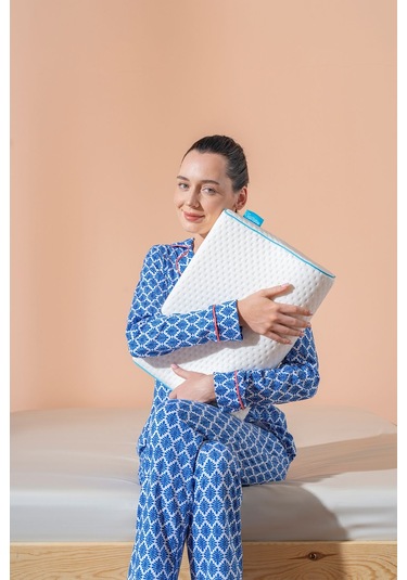 Boyun Destekli Ortopedik Visco Yastık 45x31x10/7 Cm Beyaz